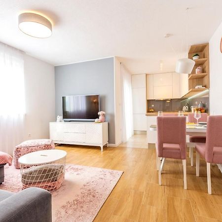 Rose Appartement Kaštela Buitenkant foto