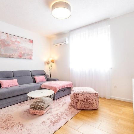 Rose Appartement Kaštela Buitenkant foto