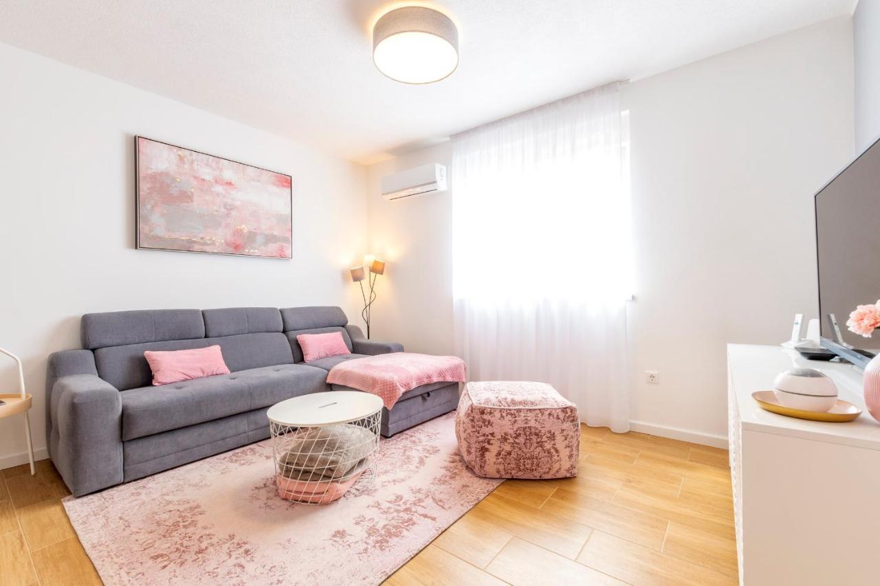 Rose Appartement Kaštela Buitenkant foto