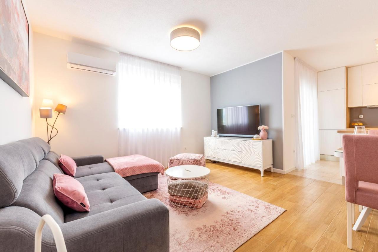 Rose Appartement Kaštela Buitenkant foto